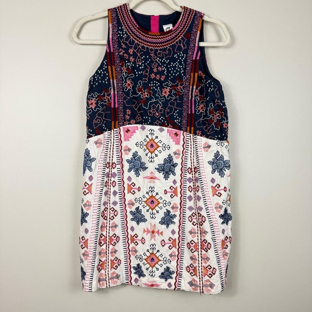 Anthropologie Akemi + Kim Dress Womens 4 Embroidered Southwest Tribal Shift Pink